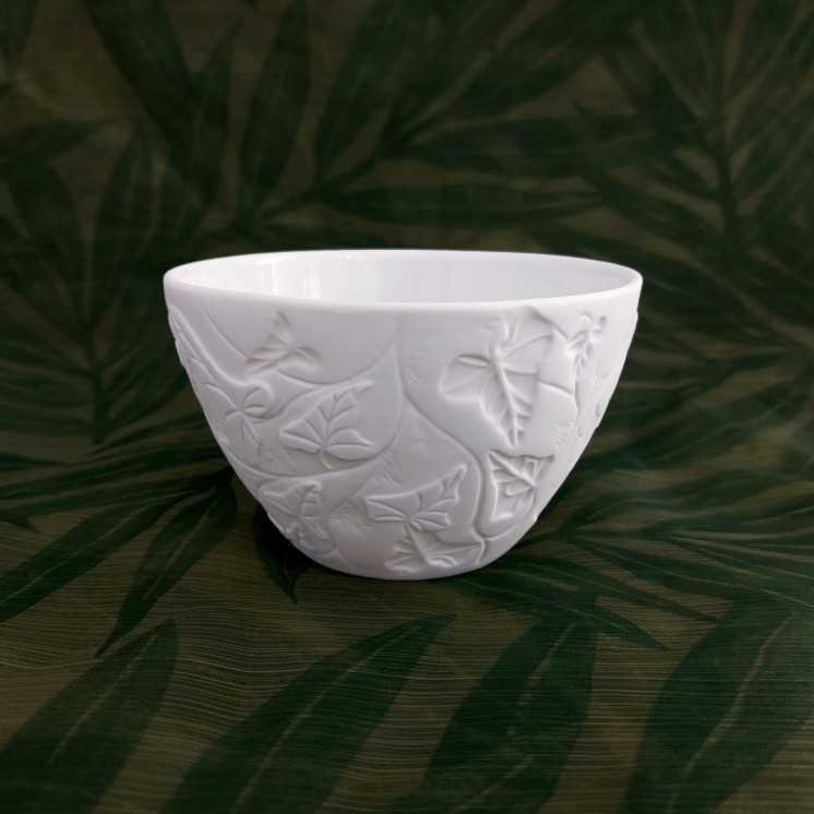 Small bowl "Ivy" in bisque porcelain