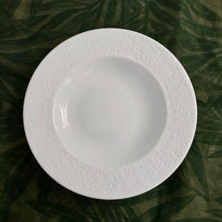 Assiette creuse "Granité" en biscuit de porcelaine