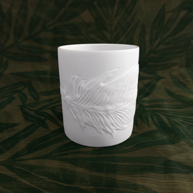 Pot "Feather" in bisque porcelain