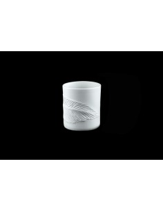 White feather pot