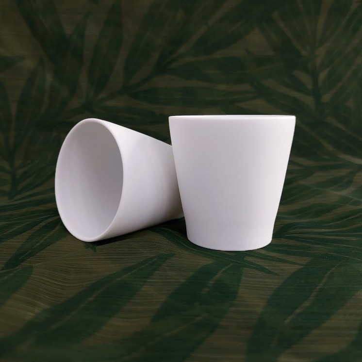 Tasse expresso unie en biscuit de porcelaine